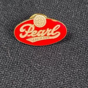 Pearl Lager Beer Advertising Pin Enamel Gold Tone Lapel Hat